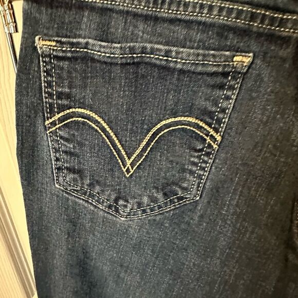 Women’s Levi’s Jeans 518 Super low rise Bootcut 28x30 - Picture 2 of 7